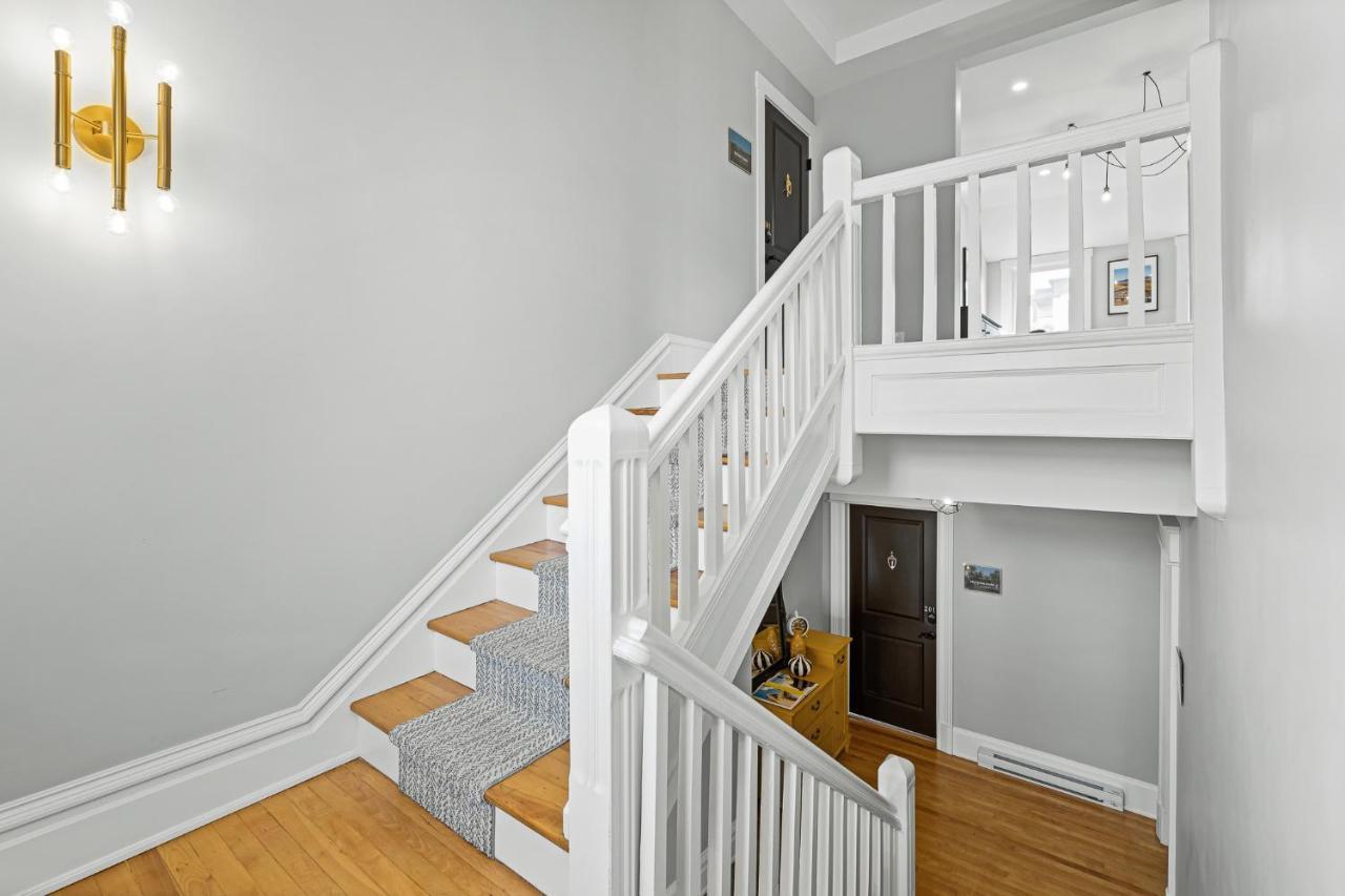 Manoir Highfield Villa Moncton Exterior photo